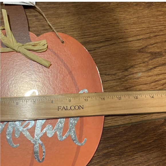 Fall Cookie Cutters, PLUS Cookie Container AND Decorative Wall Hangers - Picture 14 of 15